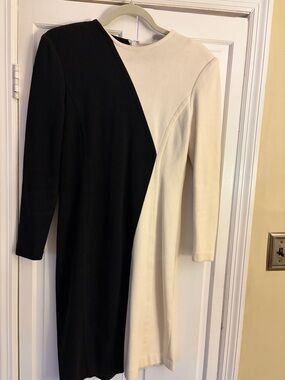 Adrienne Vittadini Black and Cream Colorblock Shift Dress